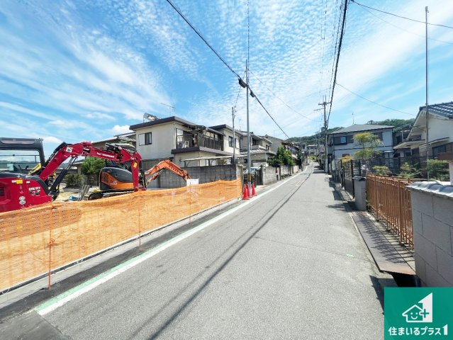 周辺は落ち着いた街並みの住宅地！子育てがしやすい住環境です！