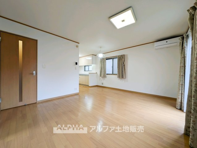 【Daily　Livi添う◆　朝食を囲む時間から夜のくつろぎまで、家族それぞれの時間をやさしく包み込み、暮らしの中心となるリビングです。