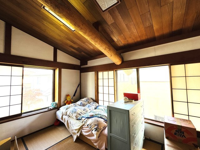 建物面積106.25？のゆったりとした3LDK。各居室が独立しながらも、木の温もりで緩やかに繋がる心地よい設計です。