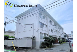 大宮吉敷町団地1号棟の外観