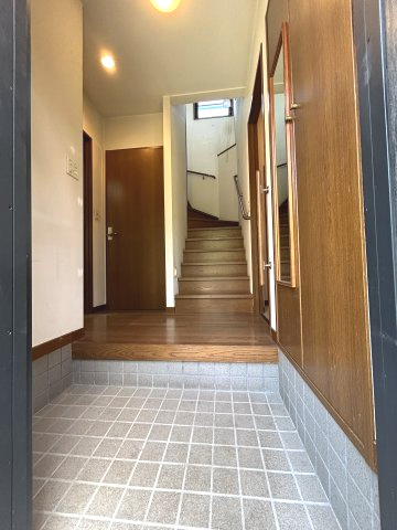 ゆったりとした玄関ホール。