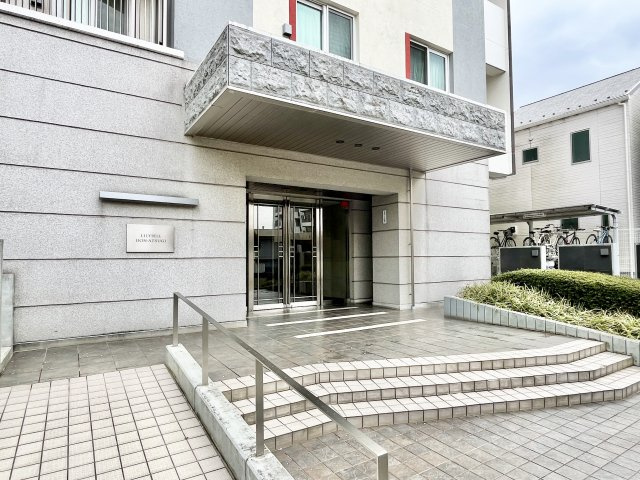 ご自宅までの無料送迎サービスもございますので、お気軽にお申し付けください。