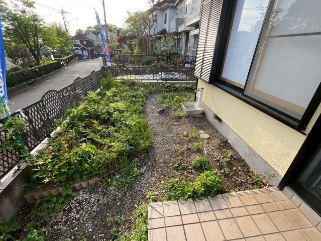 お庭の付いた物件です