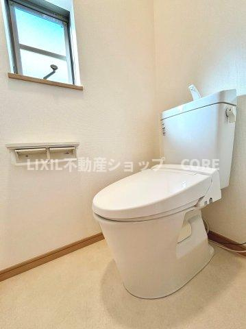 トイレスペースが1・2階にございますので、朝の混雑時に家族が分散して使用できます。