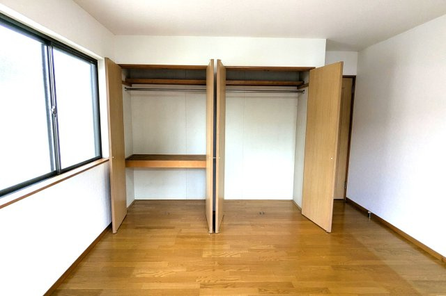 2F洋室(9帖)のクローゼット
