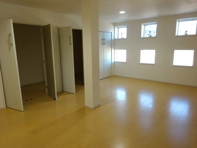 屋根裏部屋　約6.7帖（中3階部分）