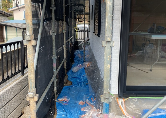 省エネ給湯器とは従来型の給湯器より熱効率が高く、少ない燃料でたくさんのお湯を沸かすことが出来る高効率な給湯器のことを指します。また、省エネ給湯器には種類があり、利便性や効果なども様々です。