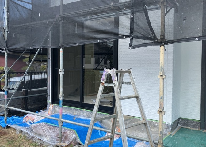 リビングの間取りの種類は大きくわけてリビングとダイニングが別になっているタイプ、リビングダイニング一体型です。どちらも一長一短ですので、家を選ぶ時はその両面をチェックして決めるようにしましょう。