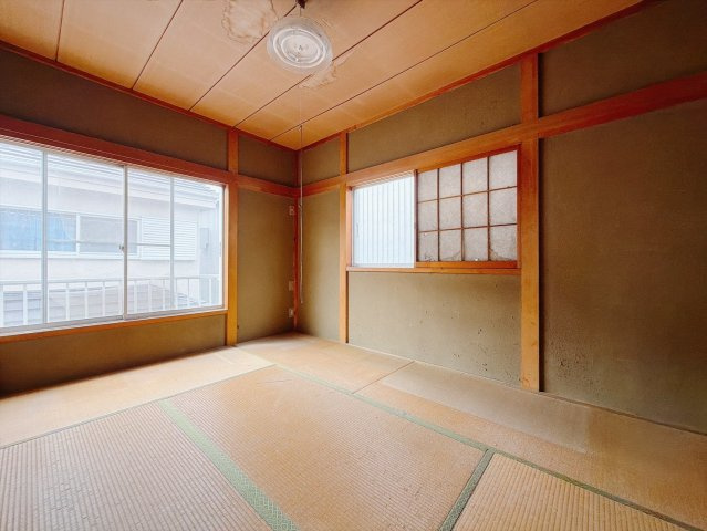 ■和室｜和室を書斎にしたり、冬にはコタツを敷いて家族みんなで年越しをするのもいいですね。家族みんなのお気に入りの空間になります♪
