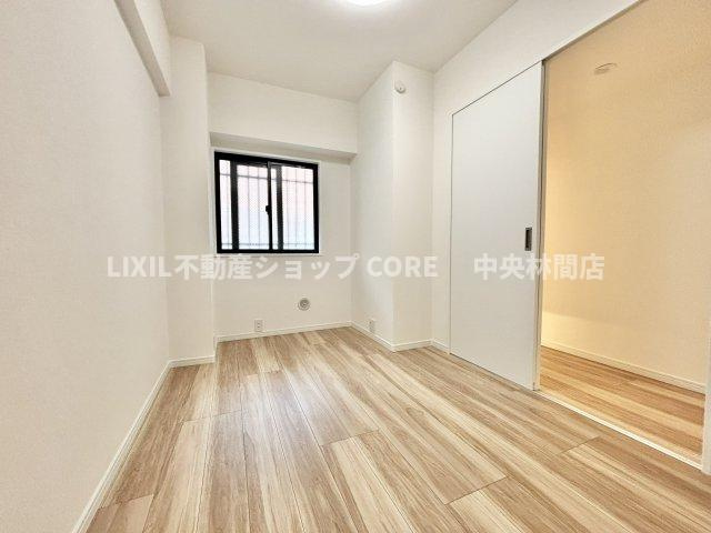 鉄骨コンクリート造5階建1階部分、新耐震基準のマンションです。