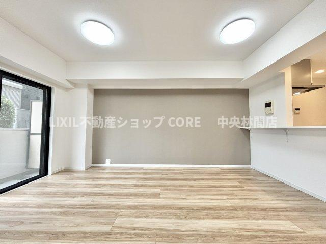高級感あるエントランス部分になります。オートロックのマンションです。