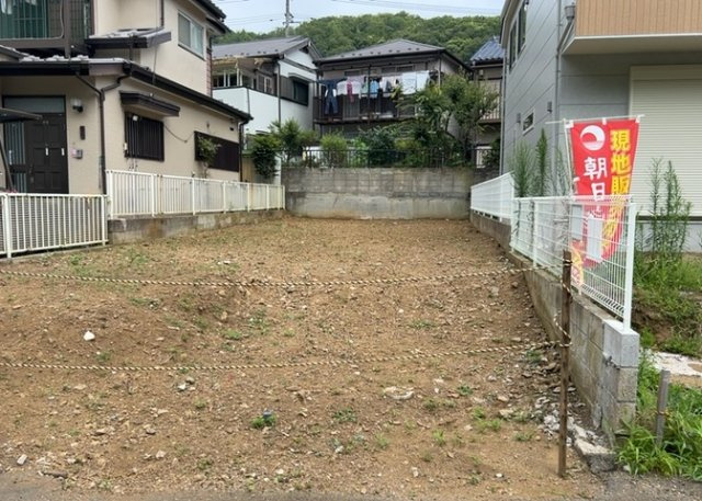 人が暮らすうえで日光は大切な要素となります。日当たりの良さは譲れないポイントですね。併せて近くに大きな建築物の建築予定がないか、あるいはそれが可能な土地が近くにないか事前に確認することもお勧めします。