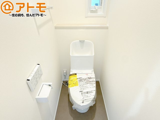 年代を問わず使いやすい洗浄機能付きのトイレ♪肌への負担をも減らせるのでお子様の敏感なお肌も安心！