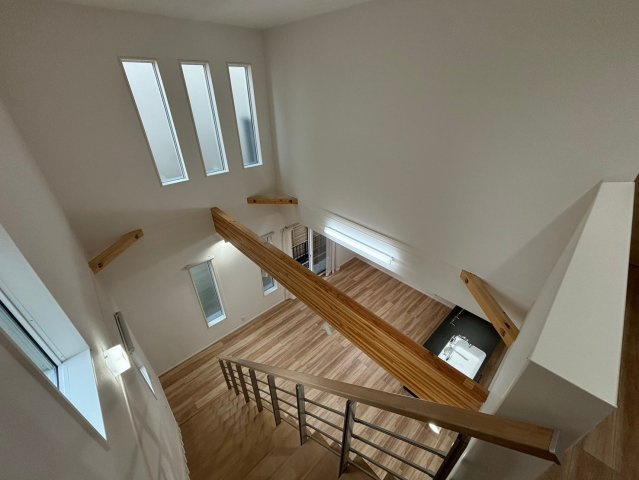 開放的な吹き抜け