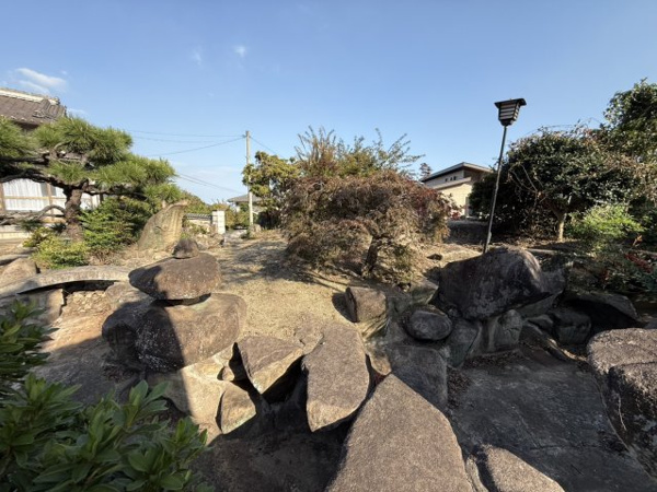 【田尻町　土地建物の庭】