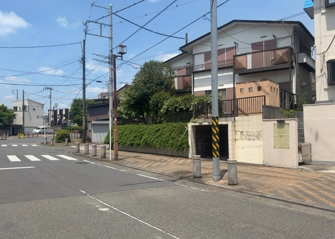 土地探しをしていると都市計画区域という言葉を目にすると思います。法律によって、都道府県知事や国土交通大臣が指定するエリアのことを指しており、都市計画区域は市街化区域と市街化調整区域に分けられています。
