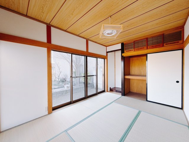 ■1階和室｜和室でしか味わえない畳ならではの香りや素材で和のやすらぎを感じてください♪休日はお子様とお昼寝するのにも最適です！