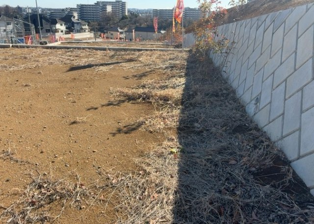 土地探しをしていると都市計画区域という言葉を目にすると思います。法律によって、都道府県知事や国土交通大臣が指定するエリアのことを指しており、都市計画区域は市街化区域と市街化調整区域に分けられています。