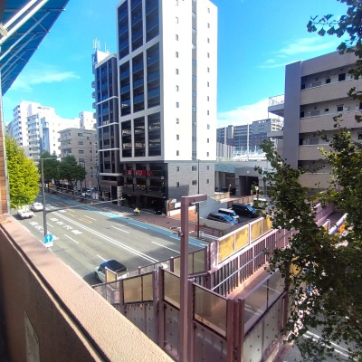 3階・バルコニーからの眺望。県道555号線沿いのマンションです☆*