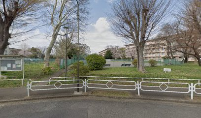 立川柏町団地中央グランドまで徒歩3分