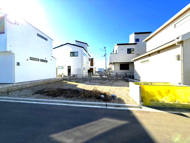 外観：327002234785