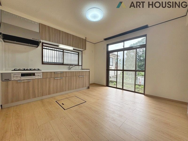 キッチンもリフォーム済みです☆