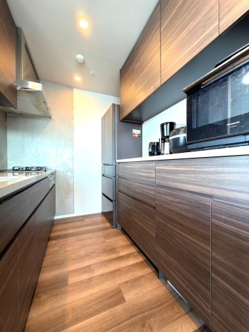 キッチン(備え付け棚)