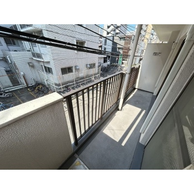 明るく風が通る、心地いい南西向きバルコニー♪*