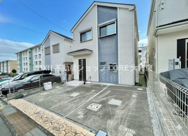 並列2台駐車可能なカースペース