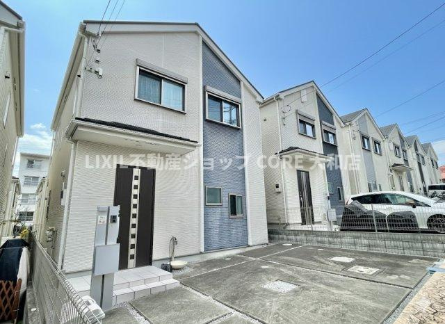 カースペースには立水栓も付いております。