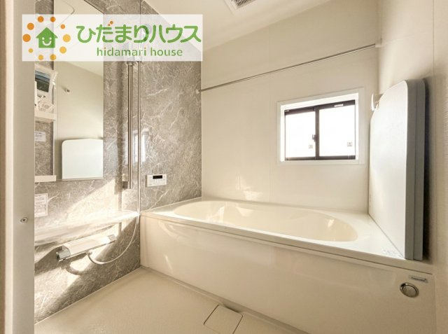 大人が足を伸ばしても十分な広さ！一人でゆっくりくつろぐ時間も大切です！