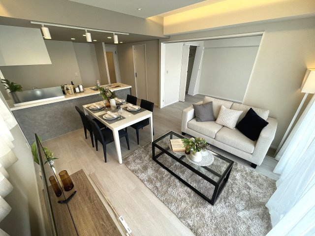 南西角部屋につき明るい室内※画像の家具・照明・小物等は販売対象に含みません。