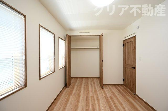 子ども部屋にピッタリな2階の洋室です！