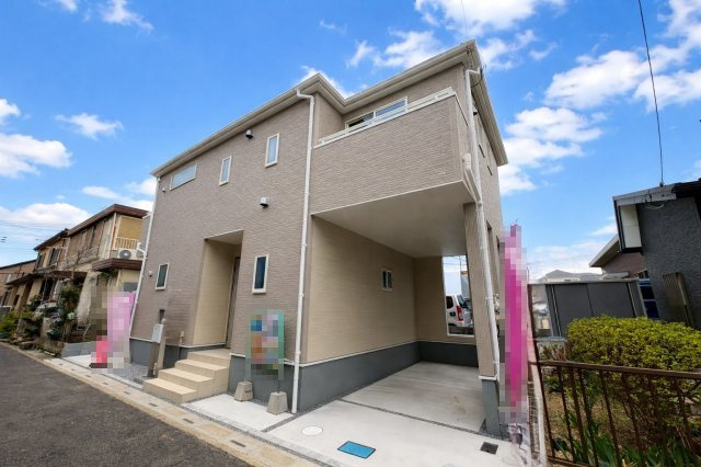 全居室に収納がある3LDK・約3帖の畳コーナー！プライベート性の高い2階リビングです！駐車スペース2台可(車種による)！