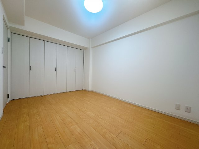 中部屋洋室/6帖/クローゼット新設