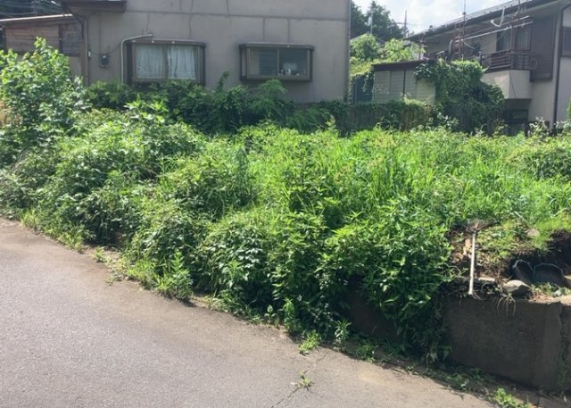 隣家の土地はどうなっているのか、生活利便施設が近くにあるのか、学校まで近いかなど、お客様のライフスタイルにあわせたイメージが重要です。また、近くにあると困る施設が近くにないかも確認するといいでしょう。