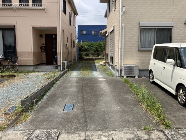 車種によっては6台駐車可能です！