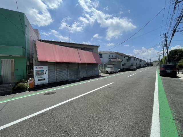 前面道路西側（撮影日時：2026年7月25日12時）