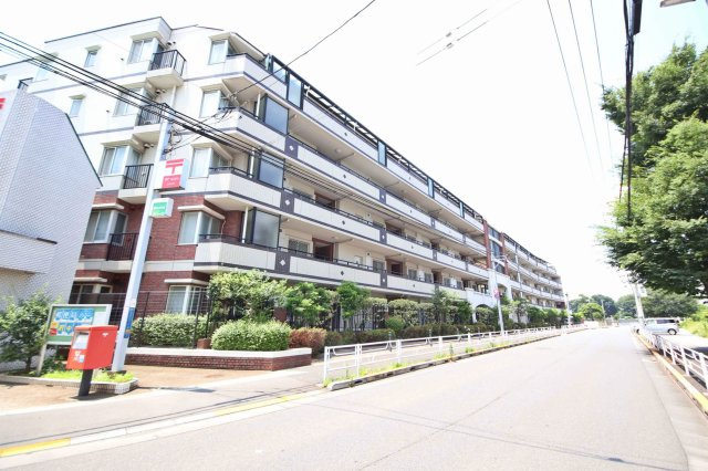 緑豊かな住環境、ペットと一緒に暮らせるお住まい