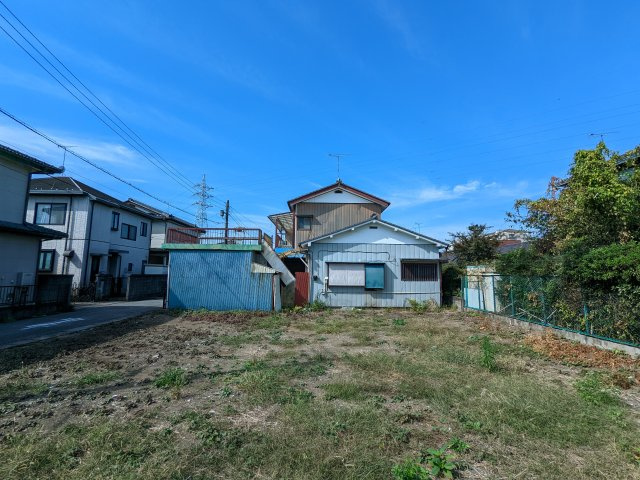 主要道路からの外観です。