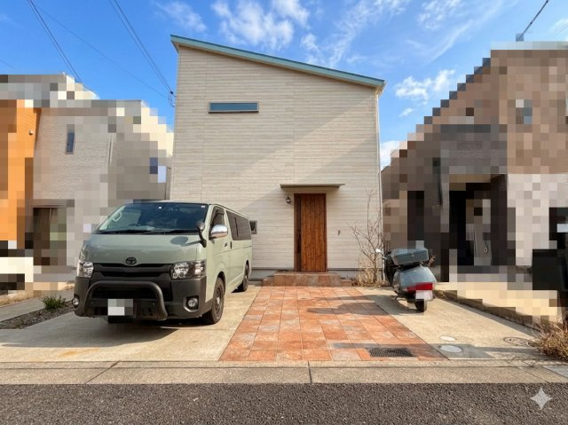 外観：327002230794