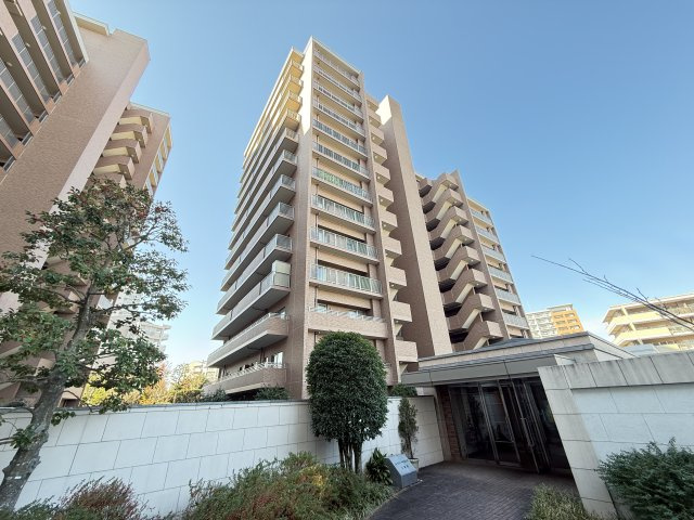 ～南大沢駅徒歩18分　ペット2匹飼育可　共用施設充実　内装フルリノベ済マンション～