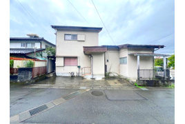 甲府市西田町　中古戸建の外観