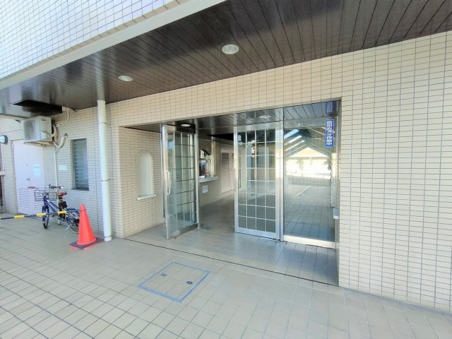・エントランス