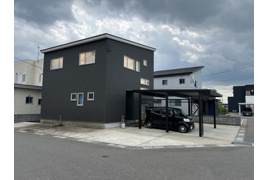 横手市八幡字上長田中古住宅の外観