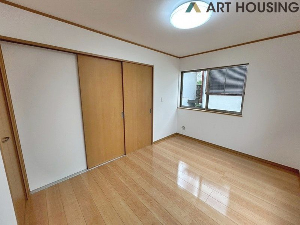 【小山　中古戸建の洋室】