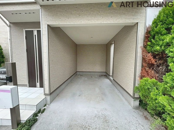 【小山　中古戸建の駐車場】