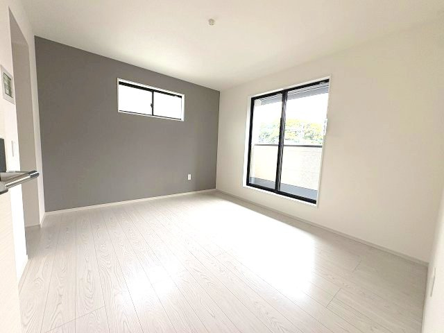 現地写真。2階主寝室です。