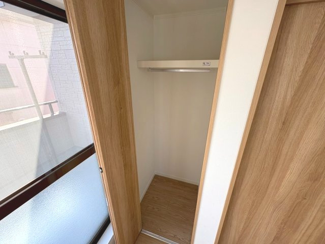 洋室6帖・収納付きで、お部屋がすっきり片付きます。