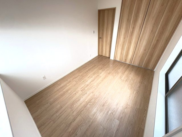 洋室6帖・収納付きで、お部屋がすっきり片付きます。